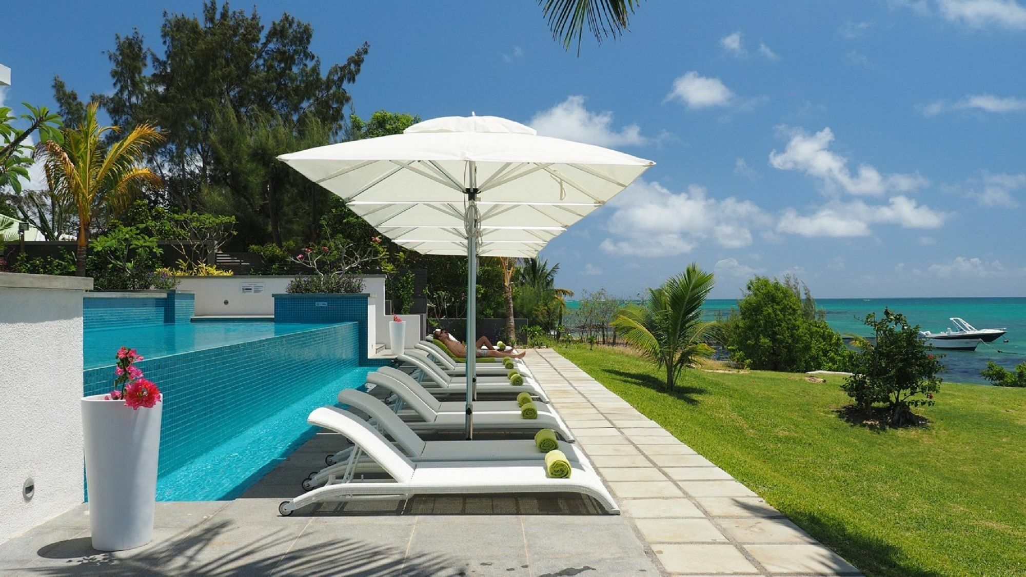Myra Seafront Suites With Lov Cap Malheureux Ngoại thất bức ảnh